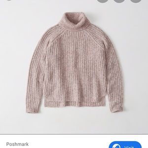 Abercrombie & Fitch shaker turtleneck